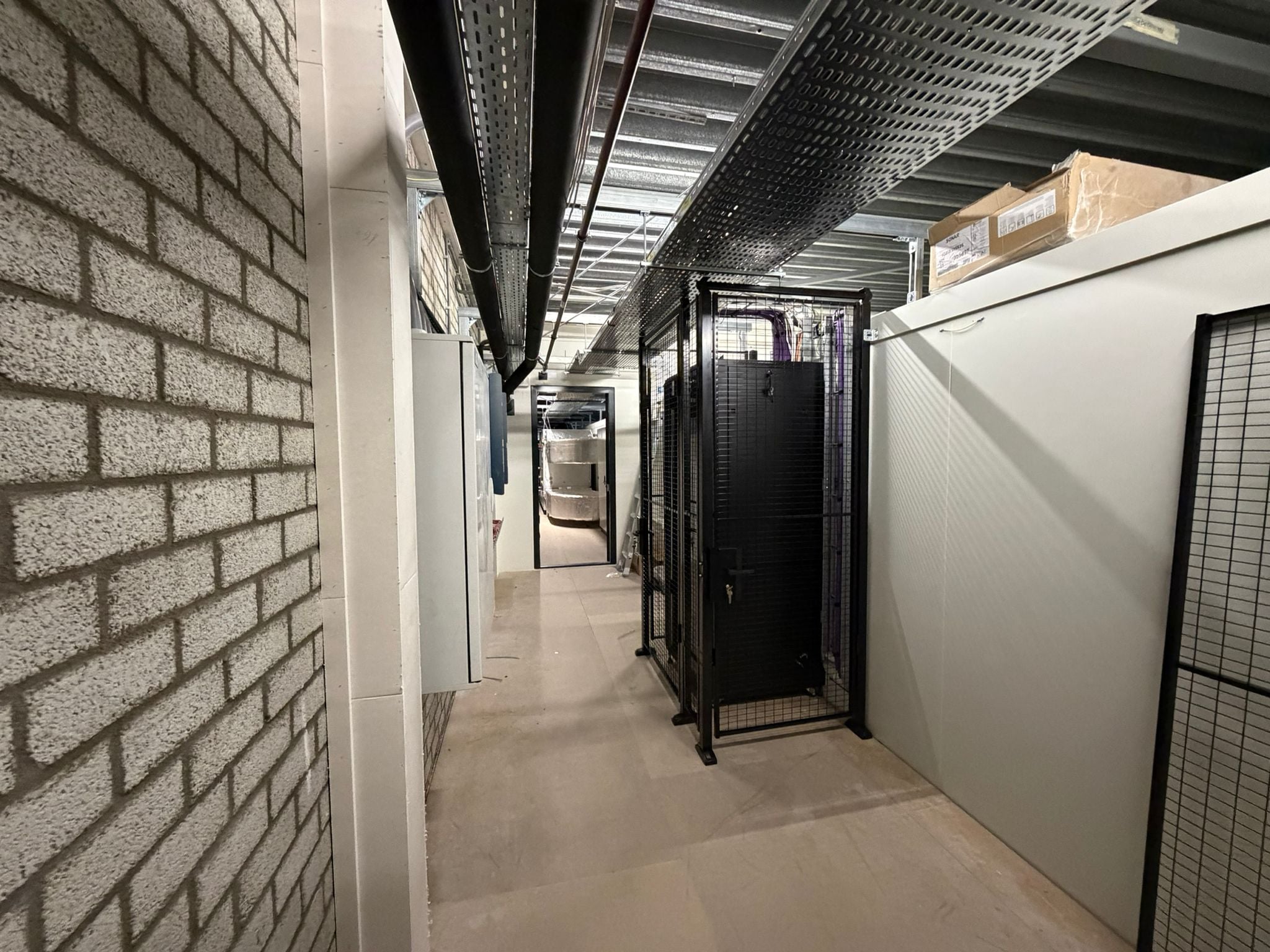 Groven Gaaswanden Serverruimte X0-Guard gaaswand oplossing